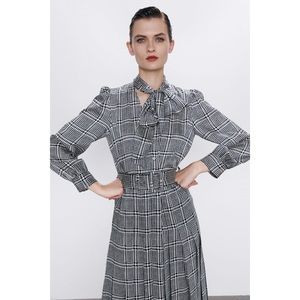 🚫SOLD🚫 ZARA Houndstooth Printed Dress With Belt